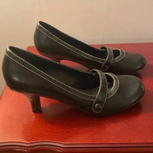 COPY - Fashion Bug Black mid-heel pump